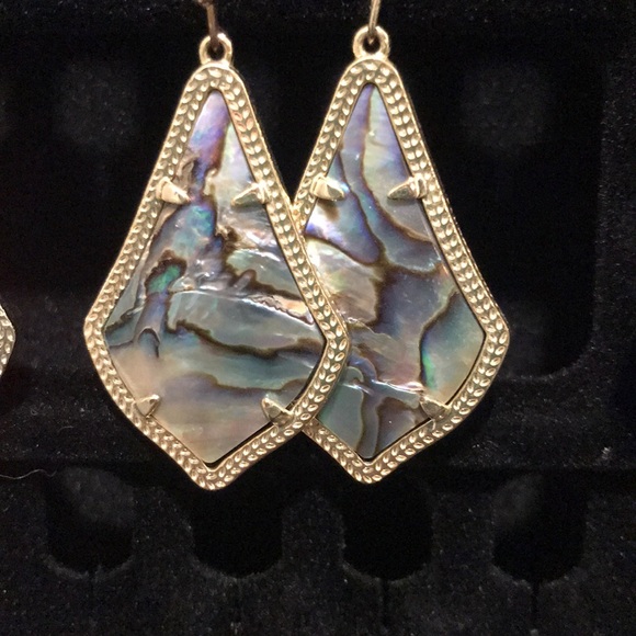 Kendra Scott Necklace and matching earrings - Picture 4 of 4